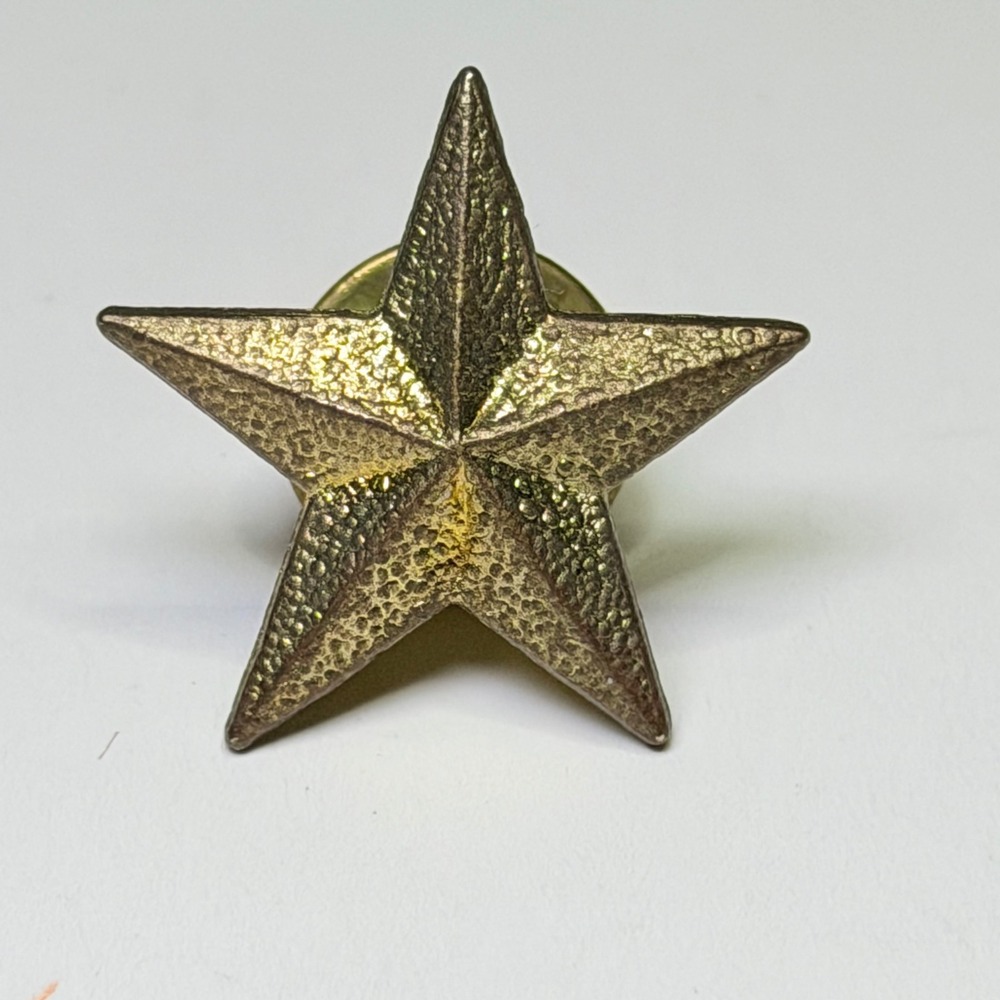 Vintage Textured Gold Tone Star Lapel Pin 5 Point Celestial Hat Pin 0.75 Inch